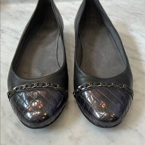 Stuart Weitzman Black Leather Quilted Chain Trim Flats